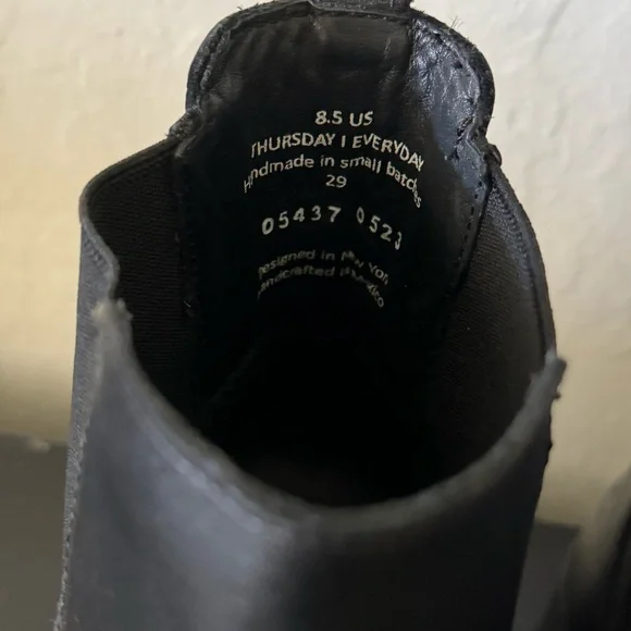 Thursday Boots / Size 8.5 - Picture 4 of 7